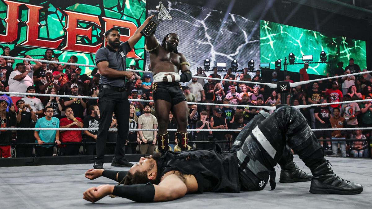 نتائج NXT: أوبا فيمي يتخطى عقبة جاسبر تروي | WWE
